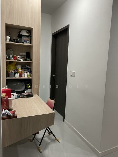 Riverfront Residences, 41 Hougang Avenue 7, 1 Bedroom, 517 sqft, Condominium For Sale, by Doris Ong, 500113227 - Renovated study area - PropertyGuru.com.sg