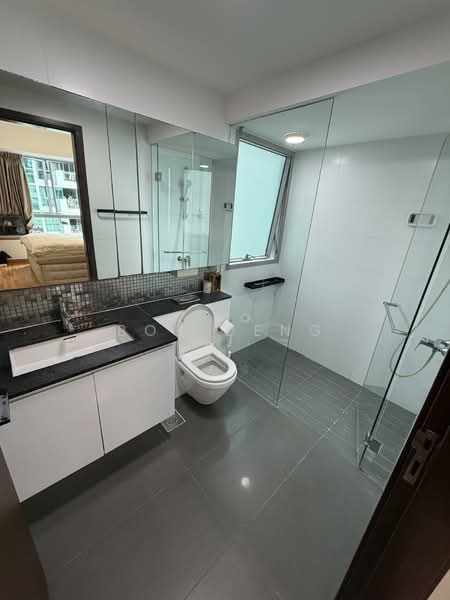 The Minton, 147 Hougang Street 11, 2 Bedrooms, 936 sqft, Condominium For Sale, by Bob Deng, 500113243 - Bathroom - PropertyGuru.com.sg