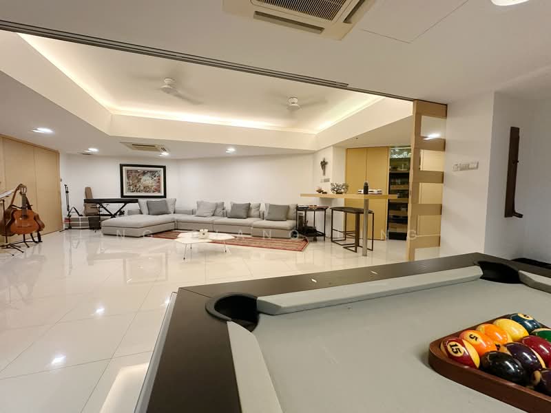 Modern House @ Goodman Road, Crescent Road, Wareham Road, Poole Road, Goodman Road, Crescent Road, Wareham Road, Poole Road, 8 Bedrooms, 8,500 sqft, Detached House For Sale, by Ng Siang Ling, 500113250 - Living Room - PropertyGuru.com.sg