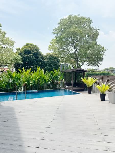 Modern House @ Goodman Road, Crescent Road, Wareham Road, Poole Road, Goodman Road, Crescent Road, Wareham Road, Poole Road, 8 Bedrooms, 8,500 sqft, Detached House For Sale, by Ng Siang Ling, 500113250 - Pool - PropertyGuru.com.sg