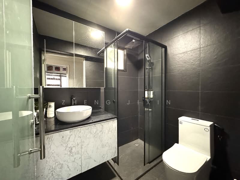 462D Blossom Spring @ Yishun, 462D Yishun Avenue 6, 3 Bedrooms, 1,001 sqft, HDB Flat For Sale, by Zheng Jixin, 500113274 - Bathroom - PropertyGuru.com.sg