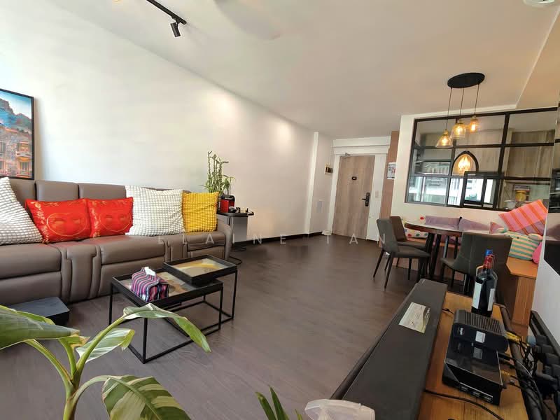 272A Punggol Walk, 272A Punggol Walk, 3 Bedrooms, 1,001 sqft, HDB Flat For Sale, by Elaine Tan, 500113288 - Living Room - PropertyGuru.com.sg