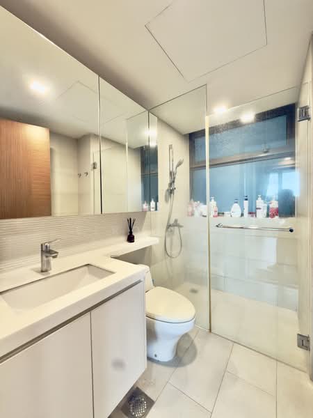 The Topiary, 21 Fernvale Lane, 3 Bedrooms, 904 sqft, Executive Condominium For Sale, by Elroy Lin, 500113295 - Bathroom - PropertyGuru.com.sg