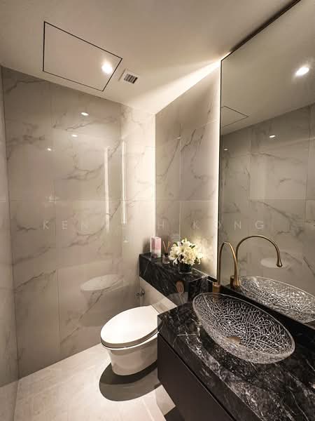 Grand Dunman, 2 Dunman Road, 5 Bedrooms, 2,131 sqft, Condominium For Sale, by Kenneth Kong 康训豪, 500113317 - Power Room - PropertyGuru.com.sg