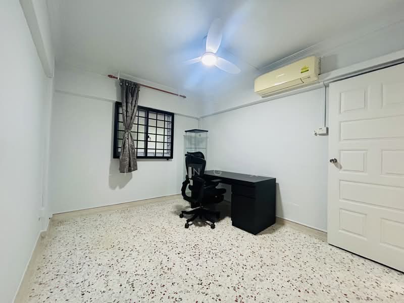 211 Ang Mo Kio Avenue 3, 211 Ang Mo Kio Avenue 3, 2 Bedrooms, 721 sqft, HDB Flat For Rent, by Alice Ng 黄素芳, 500113321 - Study - PropertyGuru.com.sg