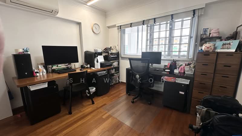 877 Yishun Street 81, 877 Yishun Street 81, 4 Bedrooms, 1,561 sqft, HDB Flat For Sale, by Shawn Koh, 500113324 - Study - PropertyGuru.com.sg