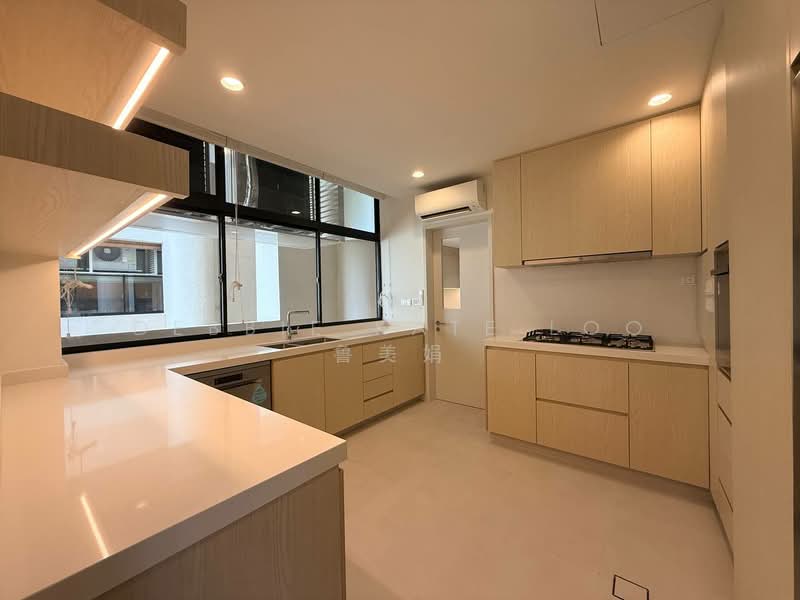 The Colonnade, 82 Grange Road, 3 Bedrooms, 3,993 sqft, Condominium For Rent, by Debbie Kate Loo 鲁美娟, 500113340 - Kitchen - PropertyGuru.com.sg