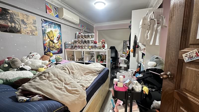 741 Tampines Street 72, 741 Tampines Street 72, 4 Bedrooms, 1,313 sqft, HDB Flat For Sale, by Ho Wee Choong, 500113360 - Bedroom - PropertyGuru.com.sg