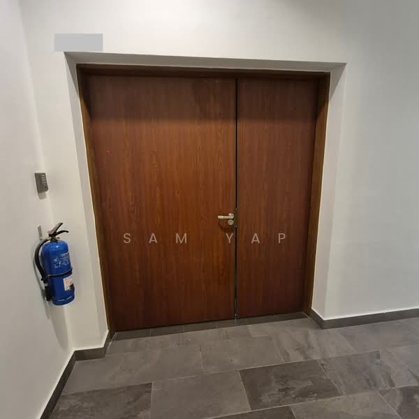 Petro Centre, 5 Jalan Kilang Barat, 1,744 sqft, Light Industrial (B1) For Rent, by Sam Yap, 500113365 - Entrance - CommercialGuru.com.sg