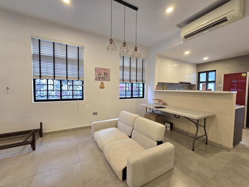 Hillside Drive, Kovan, Yio Chu Kang, Hougang / Punggol / Sengkang