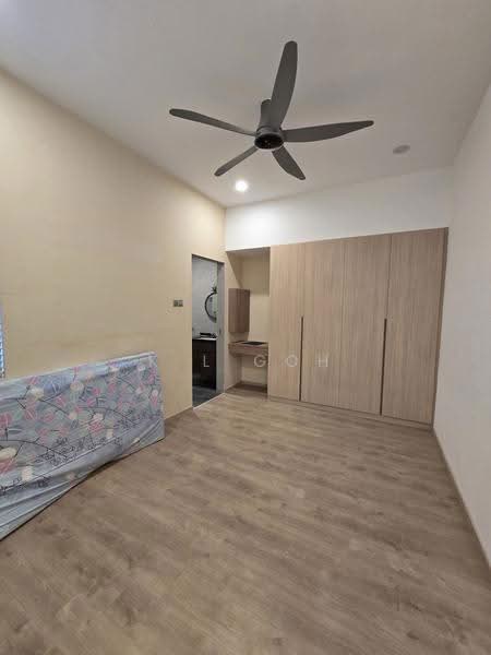 LANDED7772@ FREEHOLD CORNER TERRACE NEAR NEX, Hillside Drive, Kovan, Yio Chu Kang, Hougang / Punggol / Sengkang, 4 Bedrooms, 2,501 sqft, Corner Terrace For Sale, by K L Goh, 500113370 - Bedroom - PropertyGuru.com.sg