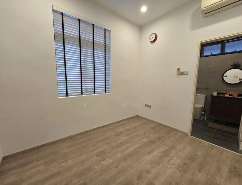 LANDED7772@ FREEHOLD CORNER TERRACE NEAR NEX, Hillside Drive, Kovan, Yio Chu Kang, Hougang / Punggol / Sengkang, 4 Bedrooms, 2,501 sqft, Corner Terrace For Sale, by K L Goh, 500113370 - Interior - PropertyGuru.com.sg