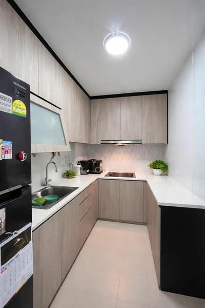 440B Bukit Batok West Avenue 8, 440B Bukit Batok West Avenue 8, 3 Bedrooms, 990 sqft, HDB Flat For Sale, by Kaylee Toh, 500113374 - Kitchen - PropertyGuru.com.sg