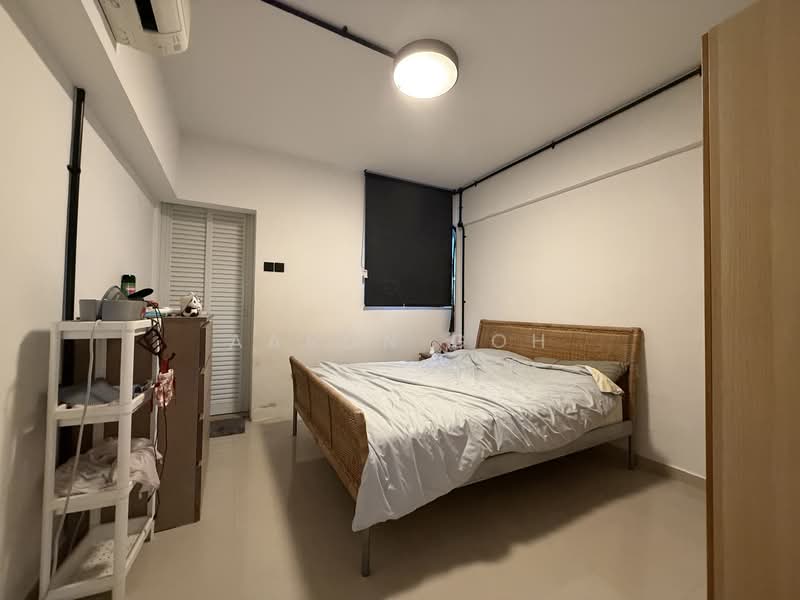 363 Clementi Avenue 2, 363 Clementi Avenue 2, 2 Bedrooms, 721 sqft, HDB Flat For Sale, by Aaron Goh, 500113376 - Bedroom - PropertyGuru.com.sg