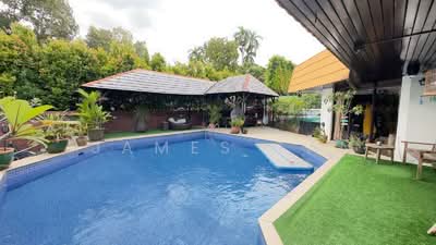 For Rent - Holland Grove