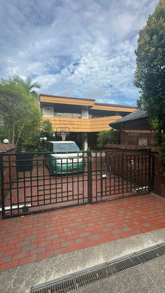 Holland Grove, 3 Holland Grove View, 5 Bedrooms, 5,000 sqft, Bungalow House For Rent, by James Tan, 500113378 - Exterior - PropertyGuru.com.sg