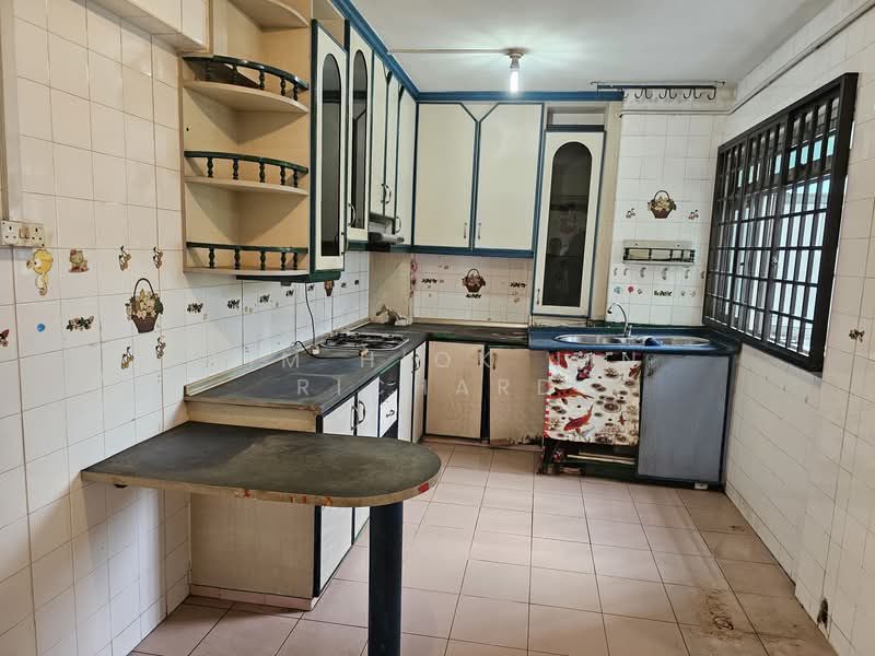 135 Serangoon North Avenue 2, 135 Serangoon North Avenue 2, 4 Bedrooms, 1,305 sqft, HDB Flat For Sale, by Lim Hiok Jin Richard, 500113384 - Kitchen - PropertyGuru.com.sg