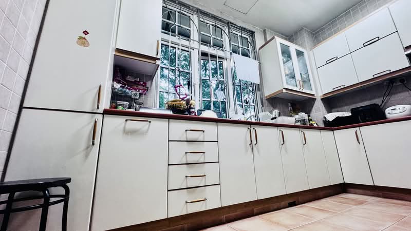 Seletar Hills Estate, Jalan Kelulut, yio chu Kang road , selatar hill drive, 8 Bedrooms, 4,112 sqft, Semi-Detached House For Sale, by Henry Lim, 500113386 - Kitchen - PropertyGuru.com.sg