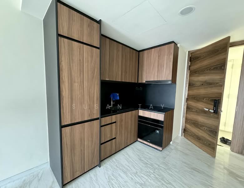 Coastline Residences, 7 Amber Road, 2 Bedrooms, 710 sqft, Condominium For Sale, by Susan Tay, 500113389 - Kitchen - PropertyGuru.com.sg