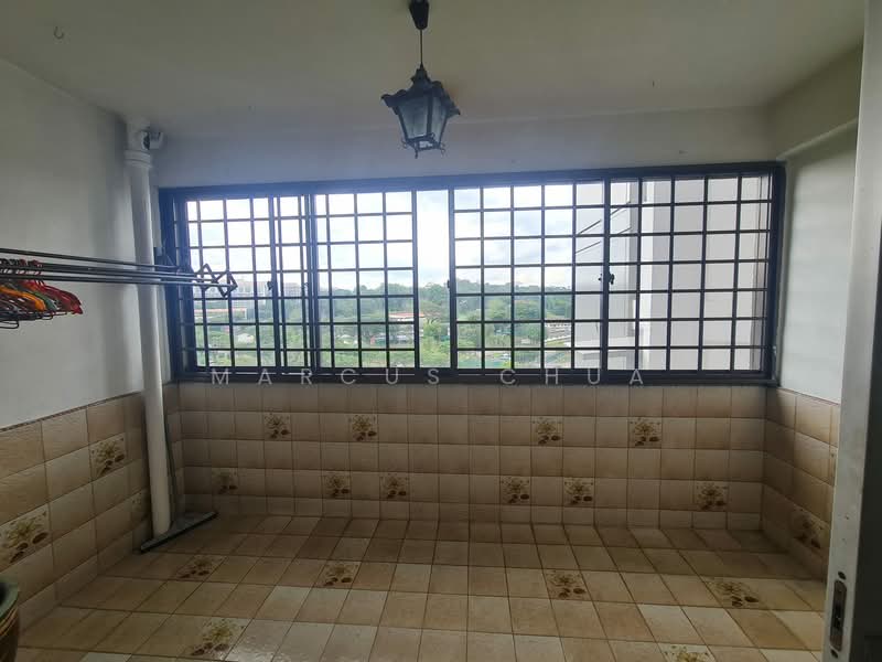 340 Clementi Avenue 5, 340 Clementi Avenue 5, 3 Bedrooms, 1,324 sqft, HDB Flat For Rent, by Marcus Chua, 500113397 - Balcony - PropertyGuru.com.sg