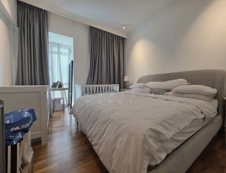 Gilstead 38, 38 Gilstead Road, 3 Bedrooms, 1,302 sqft, Condominium For Rent, by Law Chwee Hin Harry, 500113402 - Master Bedroom - PropertyGuru.com.sg