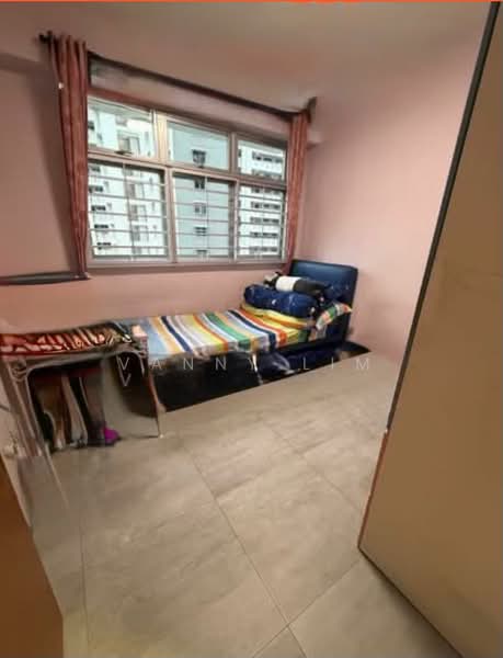 327A Sumang Walk, 327A Sumang Walk, 2 Bedrooms, 732 sqft, HDB Flat For Sale, by Vanny Lim, 500113412 - Bedroom - PropertyGuru.com.sg