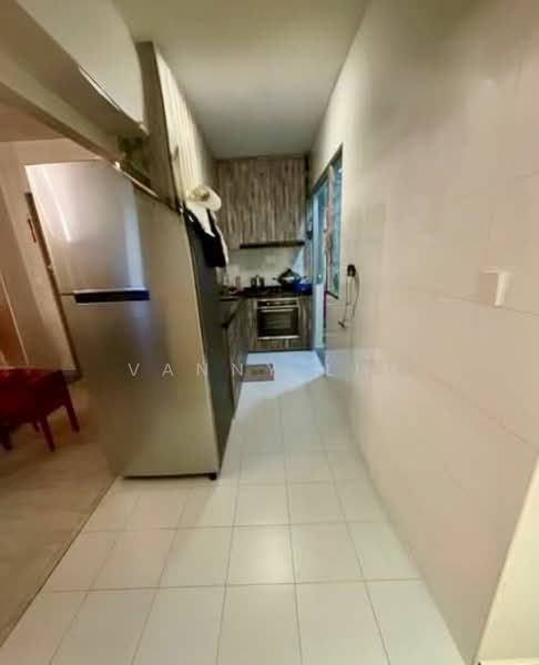 327A Sumang Walk, 327A Sumang Walk, 2 Bedrooms, 732 sqft, HDB Flat For Sale, by Vanny Lim, 500113412 - Kitchen - PropertyGuru.com.sg