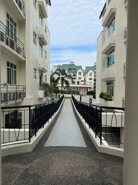 Woodgrove Condo, 2 Woodgrove Drive, 4 Bedrooms, 2,433 sqft, Condominium For Sale, by Jaine Lidu, 500113414 - Exterior - PropertyGuru.com.sg