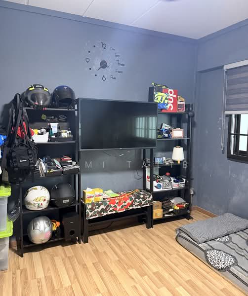 607 Woodlands Ring Road, 607 Woodlands Ring Road, 3 Bedrooms, 1,068 sqft, HDB Flat For Sale, by Azmi Talib, 500113416 - Bedroom - PropertyGuru.com.sg