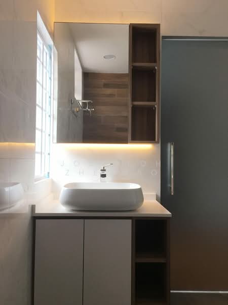 Jalan Kayu Estate, Jalan Tari Serimpi, 5 Bedrooms, 2,500 sqft, Terraced House For Sale, by Jose Loh Zhenhao, 500113423 - Bathroom - PropertyGuru.com.sg