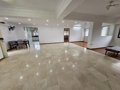 For Sale - 578 Hougang Avenue 4