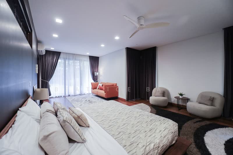 Chatsworth Road, Chatsworth Road, 6 Bedrooms, 7,222 sqft, Good Class Bungalow For Rent, by Beatrice Bay, 500113436 - Master Bedroom - PropertyGuru.com.sg