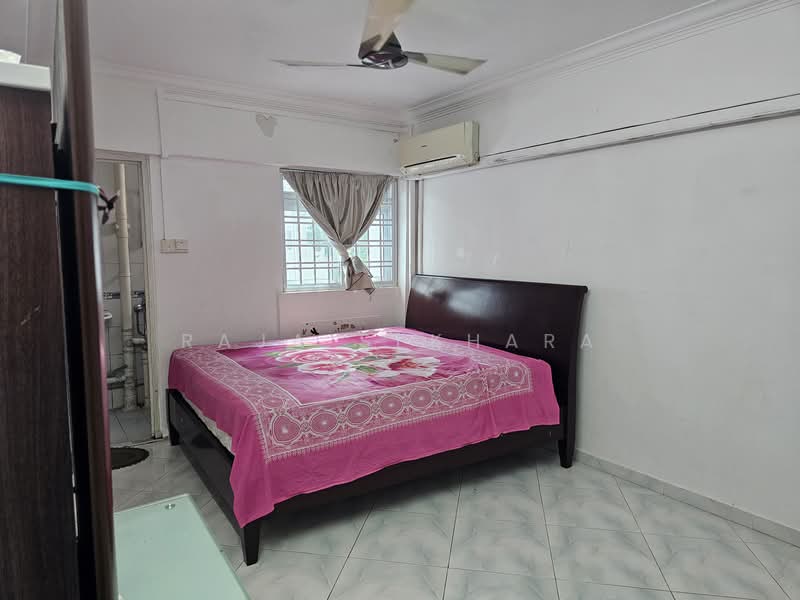 10 Gloucester Road, 10 Gloucester Road, 3 Bedrooms, 990 sqft, HDB Flat For Sale, by Raja Sekhara, 500113438 - PropertyGuru.com.sg