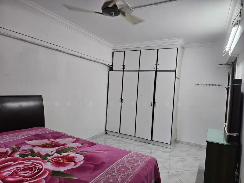 10 Gloucester Road, 10 Gloucester Road, 3 Bedrooms, 990 sqft, HDB Flat For Sale, by Raja Sekhara, 500113438 - PropertyGuru.com.sg