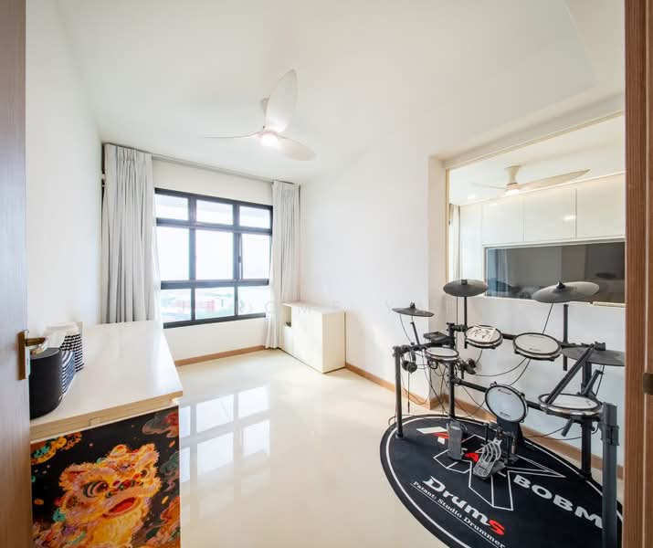 415A Northshore Drive, 415A Northshore Drive, 4 Bedrooms, 1,324 sqft, HDB Flat For Sale, by Jerome Yap, 500113455 - Common Bedroom 1 - PropertyGuru.com.sg