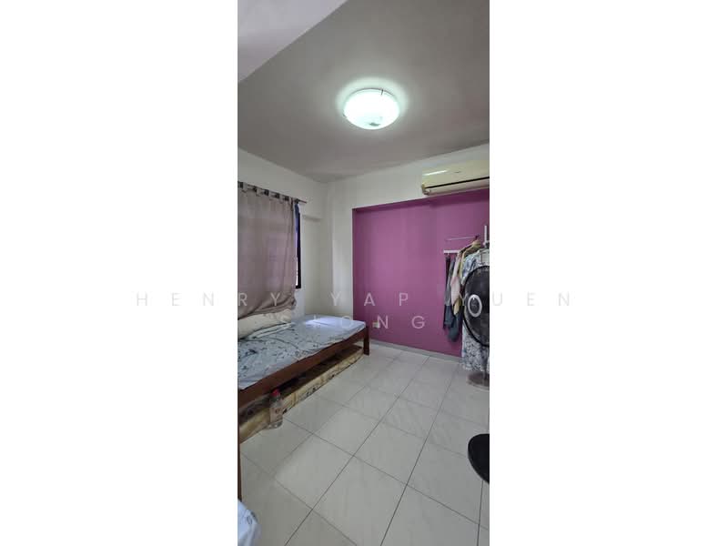676 Choa Chu Kang Crescent, 676 Choa Chu Kang Crescent, 3 Bedrooms, 1,108 sqft, HDB Flat For Sale, by Henry Yap Yuen Siong, 500113469 - Bedroom - PropertyGuru.com.sg