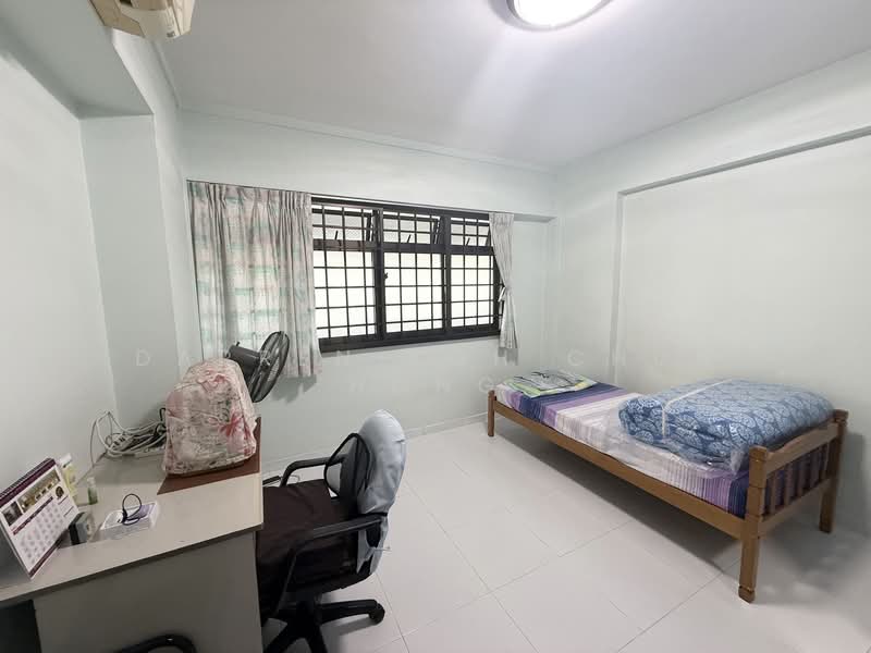 253 Simei Street 1, 253 Simei Street 1, 3 Bedrooms, 1,087 sqft, HDB Flat For Sale, by Darren Koh Chun Hong, 500113479 - Bedroom - PropertyGuru.com.sg