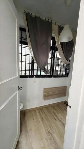 Emerald Park, 2 Indus Road, Alexandra / Commonwealth, 2 Bedrooms, 1,001 sqft, Condominium For Rent, by Joyce Chua, 500113482 - Yard Area - PropertyGuru.com.sg