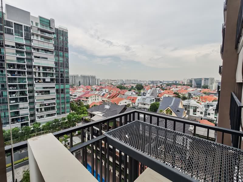 Sant Ritz, 1 Pheng Geck Avenue, 3 Bedrooms, 1,054 sqft, Condominium For Sale, by Kenny Lee, 500113503 - Balcony - PropertyGuru.com.sg