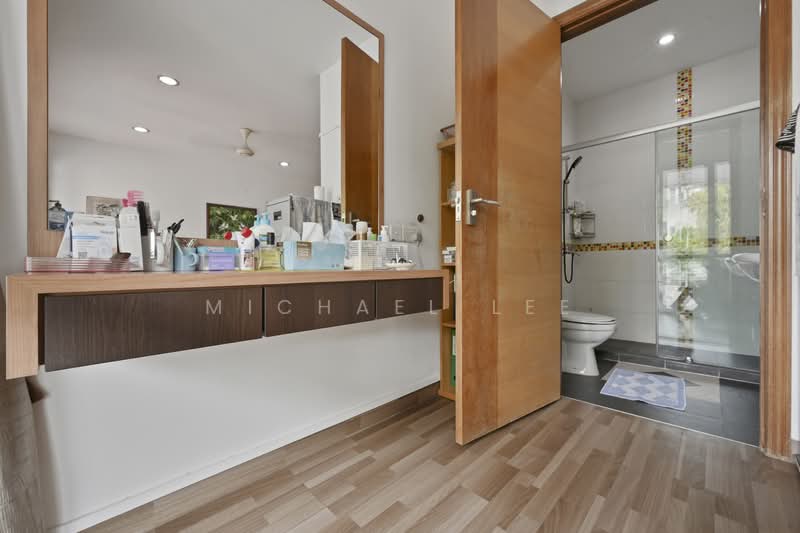 FH Inter Terrace, Walk to Bayshore MRT @ Upper East Coast Rd, Upper East Coast Rd, 4 Bedrooms, 2,098 sqft, Terraced House For Sale, by Michael Lee, 500113522 - Master Bathroom - PropertyGuru.com.sg