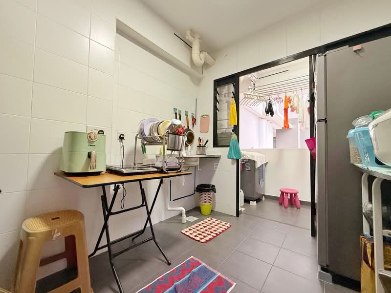 259B Punggol Field, 259B Punggol Field, 2 Bedrooms, 732 sqft, HDB Flat For Sale, by Danielle Sim, 500113523 - Kitchen - PropertyGuru.com.sg