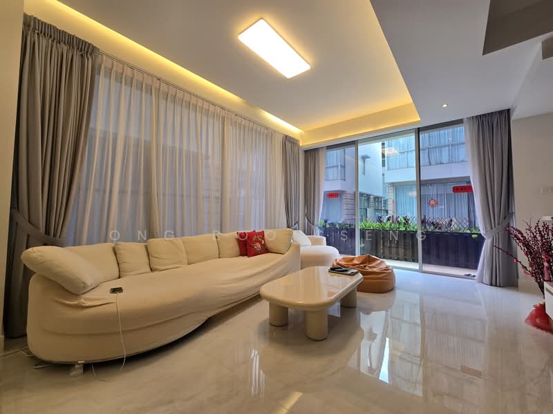 Dalla Vale, 180 Springleaf Avenue, 5 Bedrooms, 3,261 sqft, Semi-Detached House For Rent, by Ong Boon Seng, 500113526 - Living Room - PropertyGuru.com.sg