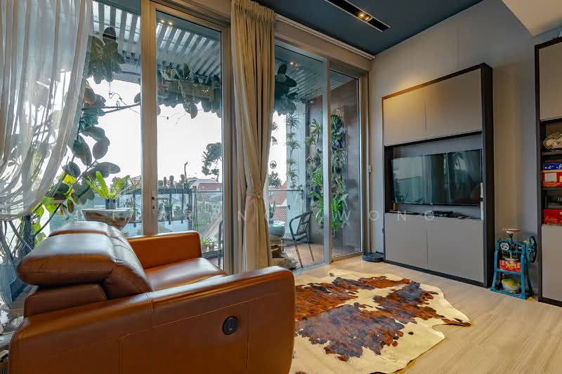 Seletar Park Residence, 21 Seletar Road, 2 Bedrooms, 1,475 sqft, Condominium For Sale, by Terrance Wong, 500113528 - Living Room - PropertyGuru.com.sg