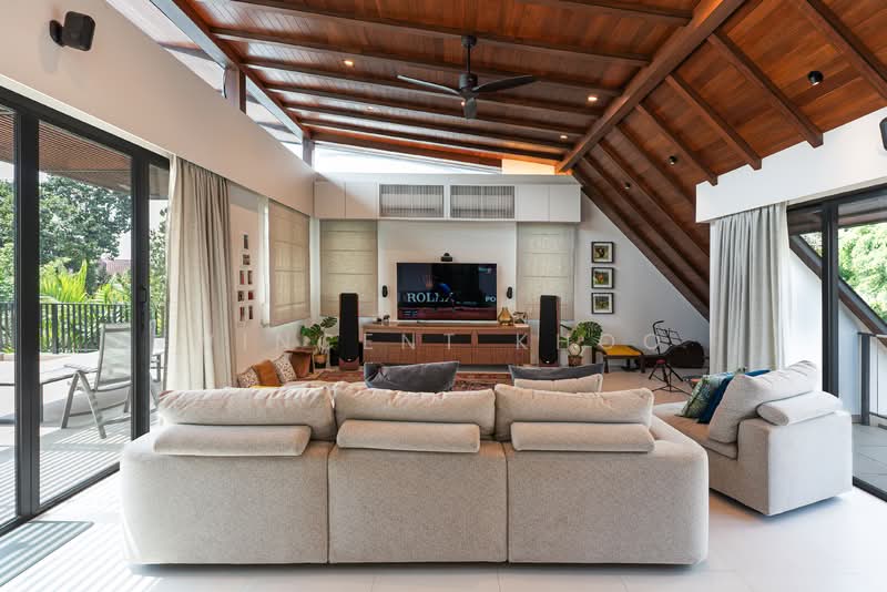 Beautiful Bungalow at Greenleaf Road, Greenleaf Road, Tanglin / Holland / Bukit Timah, 5 Bedrooms, 7,523 sqft, Detached House For Sale, by Vincent Khoo, 500113530 - PropertyGuru.com.sg