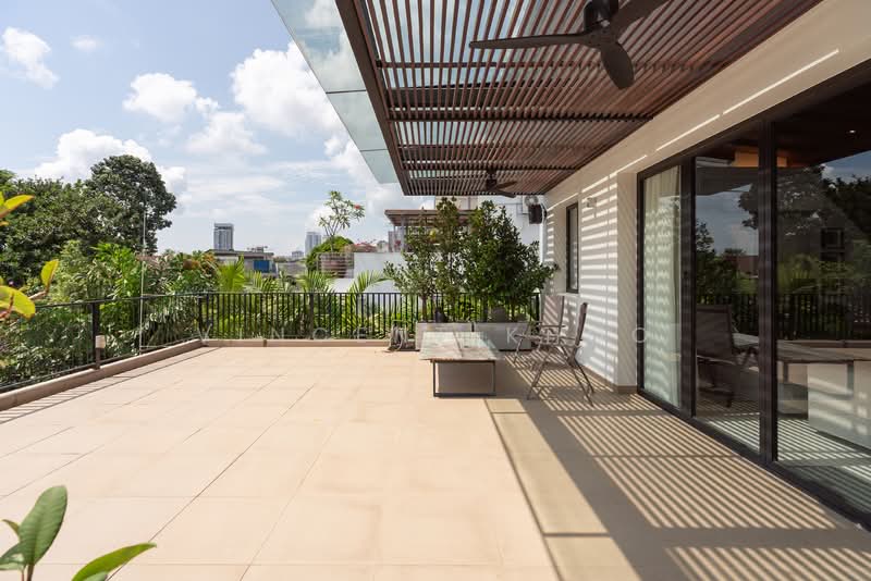 Beautiful Bungalow at Greenleaf Road, Greenleaf Road, Tanglin / Holland / Bukit Timah, 5 Bedrooms, 7,523 sqft, Detached House For Sale, by Vincent Khoo, 500113530 - Balcony - PropertyGuru.com.sg