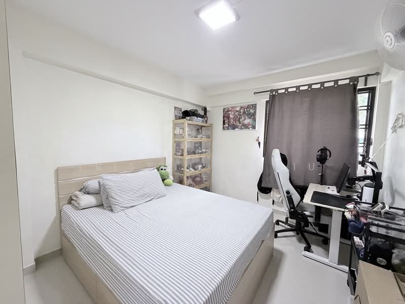 101 Woodlands Street 13, 101 Woodlands Street 13, 3 Bedrooms, 1,033 sqft, HDB Flat For Sale, by Tristan Ma Siu Yuen, 500113535 - Bedroom 1 - PropertyGuru.com.sg