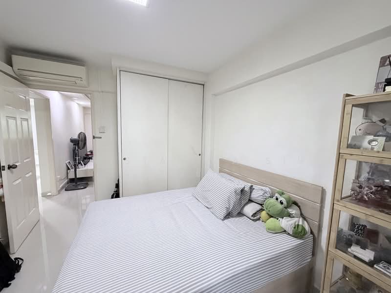 101 Woodlands Street 13, 101 Woodlands Street 13, 3 Bedrooms, 1,033 sqft, HDB Flat For Sale, by Tristan Ma Siu Yuen, 500113535 - Bedroom 1 - PropertyGuru.com.sg