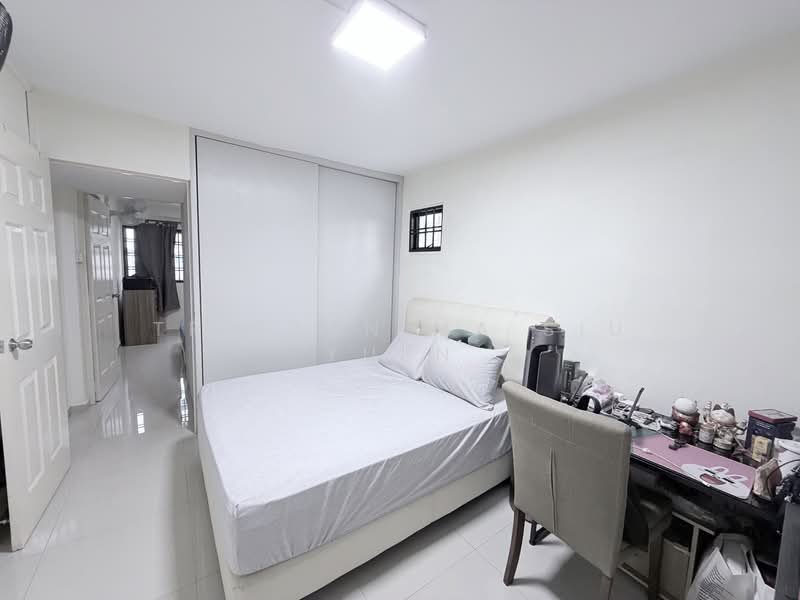 101 Woodlands Street 13, 101 Woodlands Street 13, 3 Bedrooms, 1,033 sqft, HDB Flat For Sale, by Tristan Ma Siu Yuen, 500113535 - Bedroom 2 - PropertyGuru.com.sg