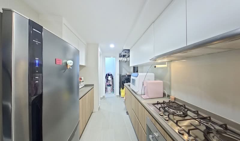 Rivercove Residences EC, 20 Anchorvale Ln, 3 Bedrooms, 958 sqft, Condominium For Sale, by Leo Lim, 500113539 - Kitchen - PropertyGuru.com.sg