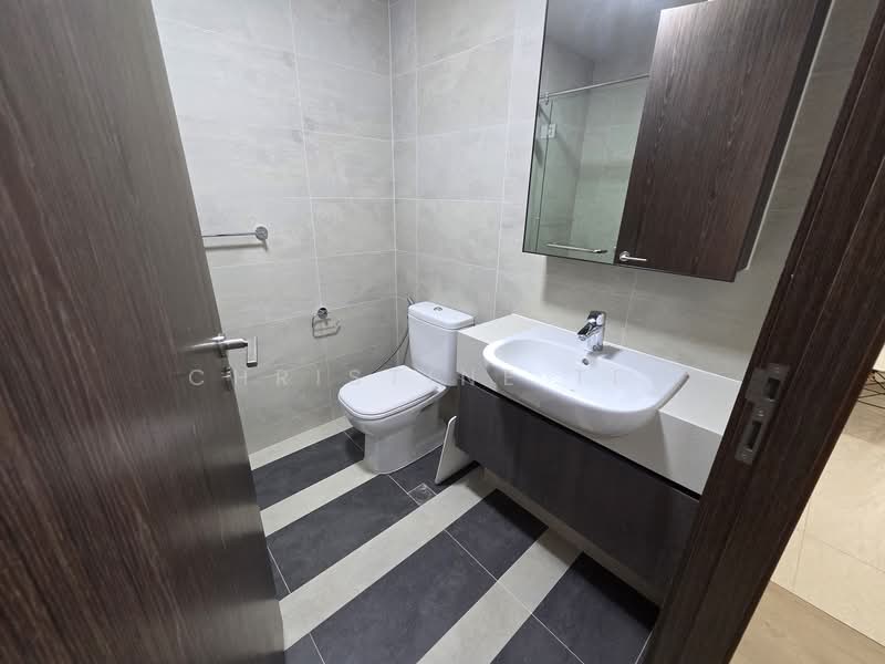 Parc Riviera, 101 West Coast Vale, 2 Bedrooms, 710 sqft, Condominium For Sale, by Christine Teo, 500113540 - Bathroom - PropertyGuru.com.sg